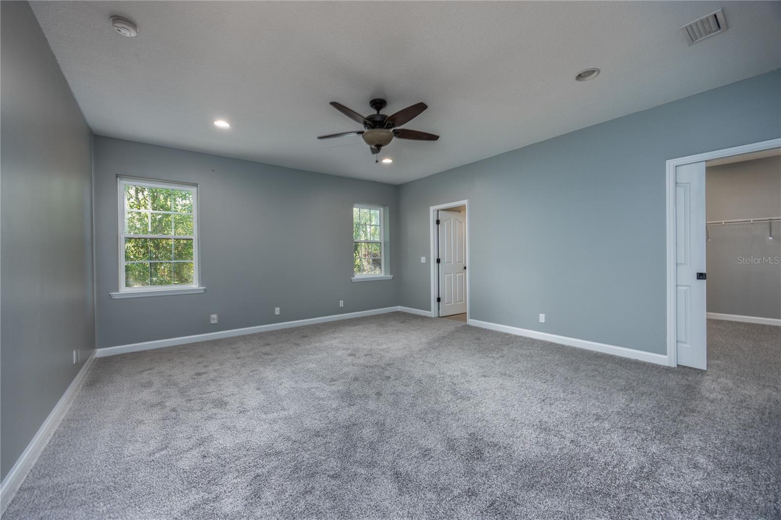 Image 15 of 66 For 913 Coles Court