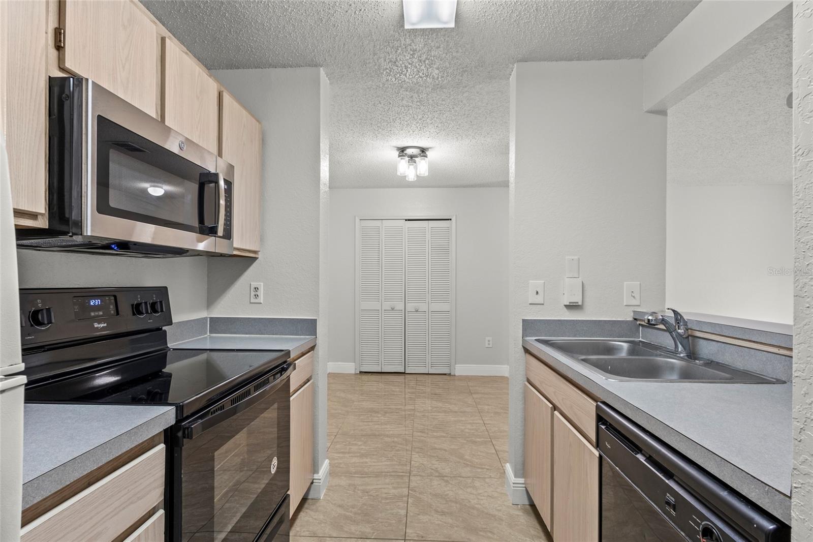 Image 10 of 16 For 3705 27th Street 715