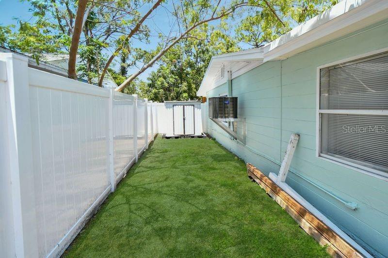 Image 22 of 25 For 418 40th Avenue S