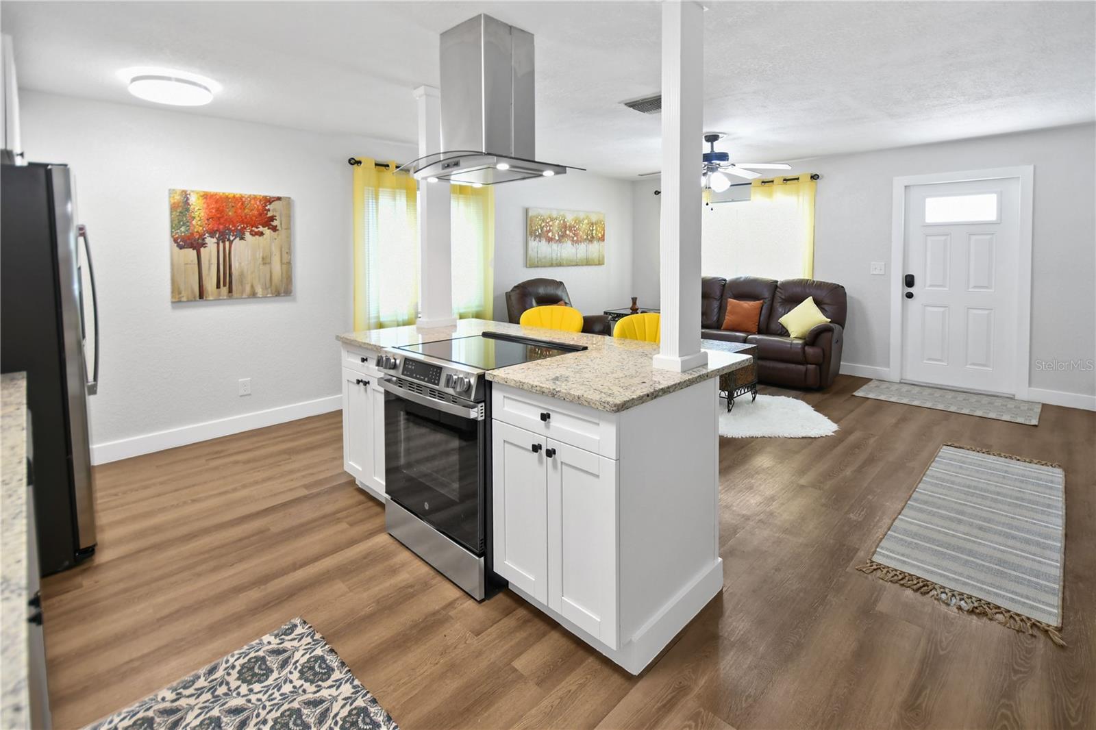 Image 7 of 25 For 418 40th Avenue S