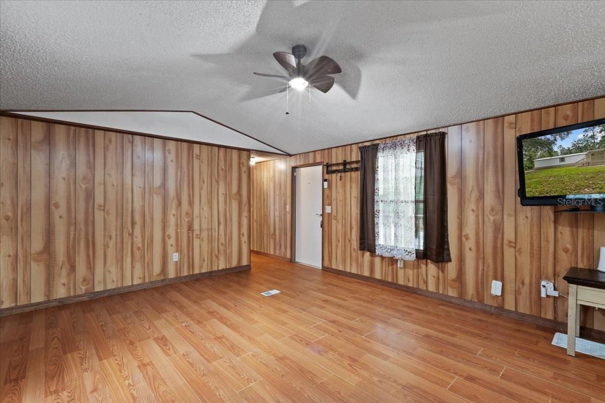 Image 4 of 37 For 9712 58th Street