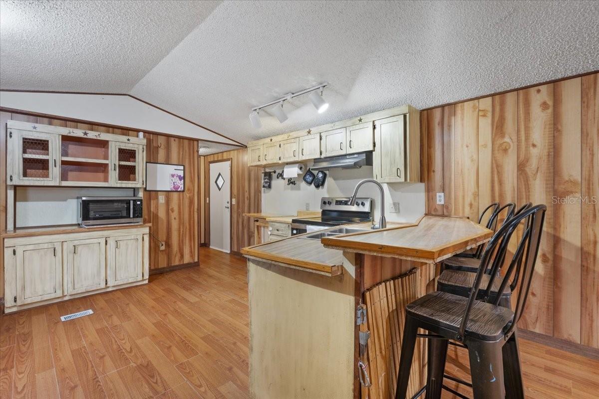 Image 5 of 37 For 9712 58th Street