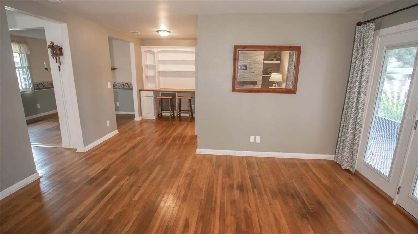 Image 10 of 33 For 7915 Breezy Point Road W