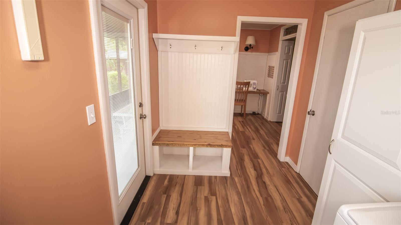 Image 14 of 33 For 7915 Breezy Point Road W