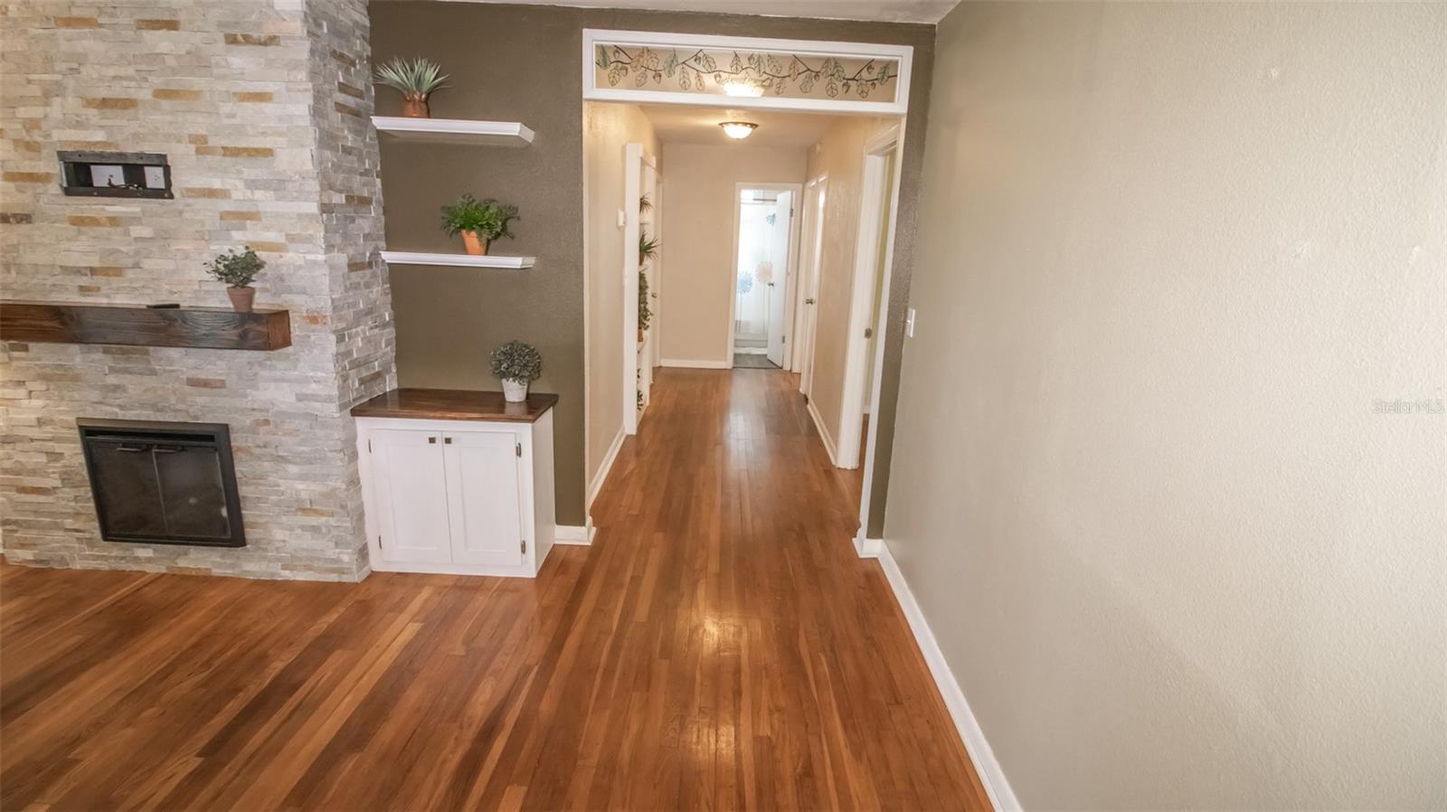 Image 16 of 33 For 7915 Breezy Point Road W