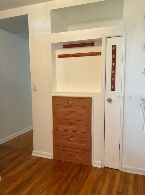 Image 23 of 33 For 7915 Breezy Point Road W