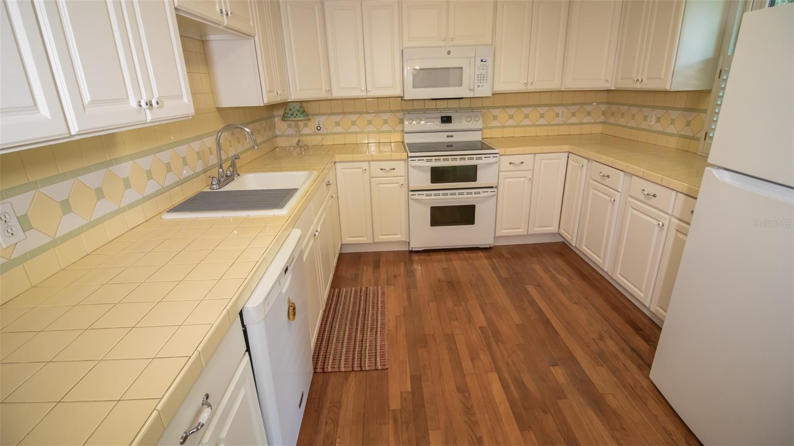 Image 6 of 33 For 7915 Breezy Point Road W