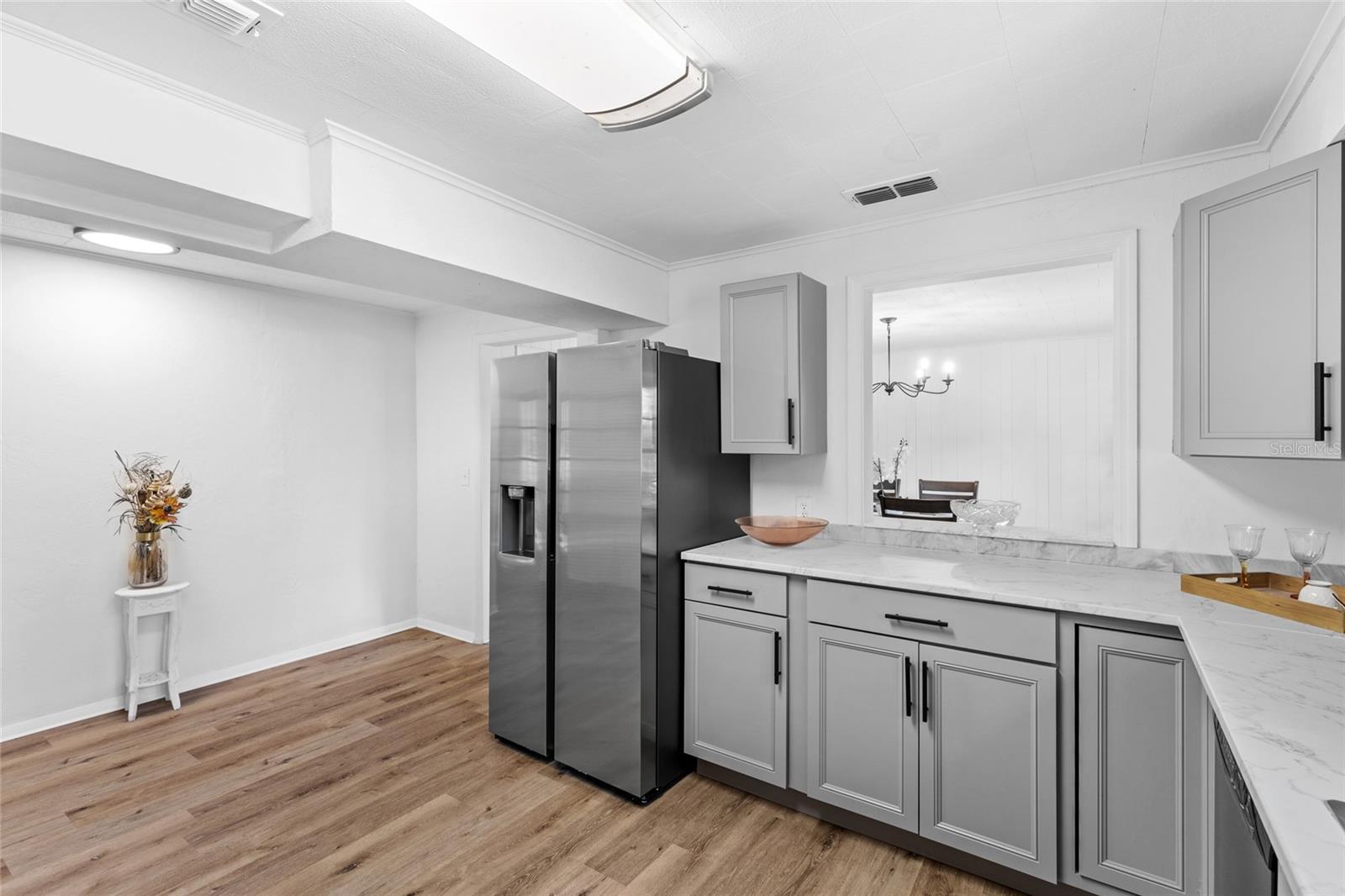 Image 12 of 47 For 17081 139th Avenue