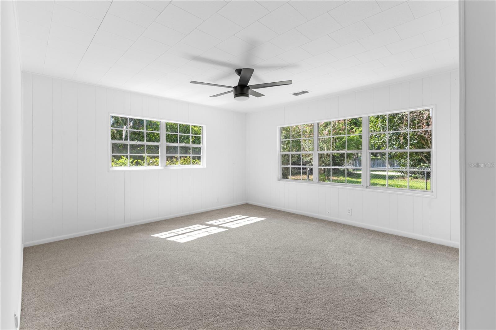 Image 14 of 47 For 17081 139th Avenue