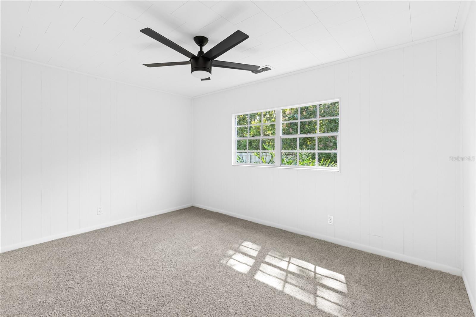 Image 16 of 47 For 17081 139th Avenue