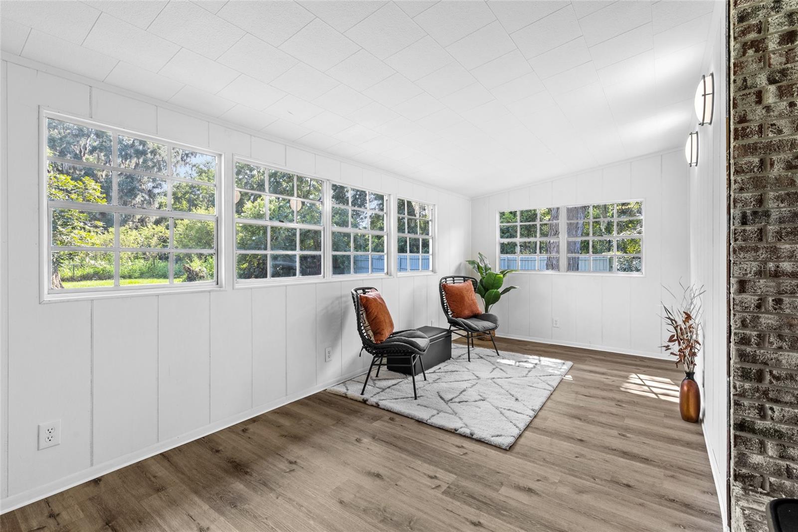 Image 23 of 47 For 17081 139th Avenue