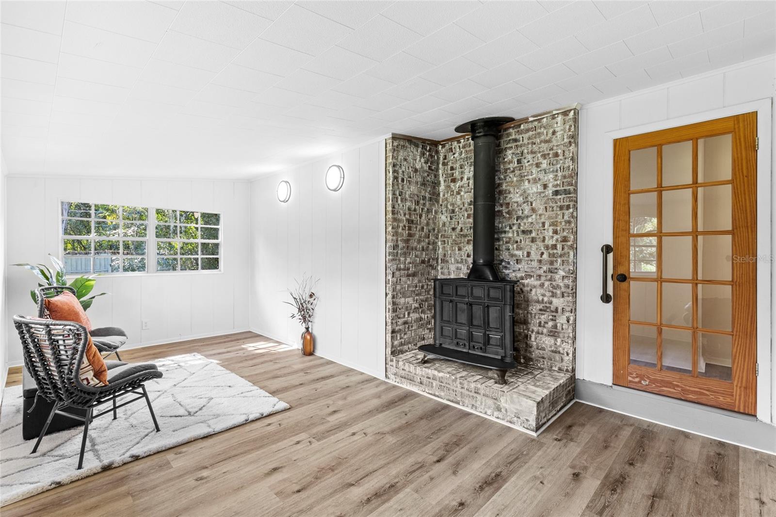 Image 24 of 47 For 17081 139th Avenue