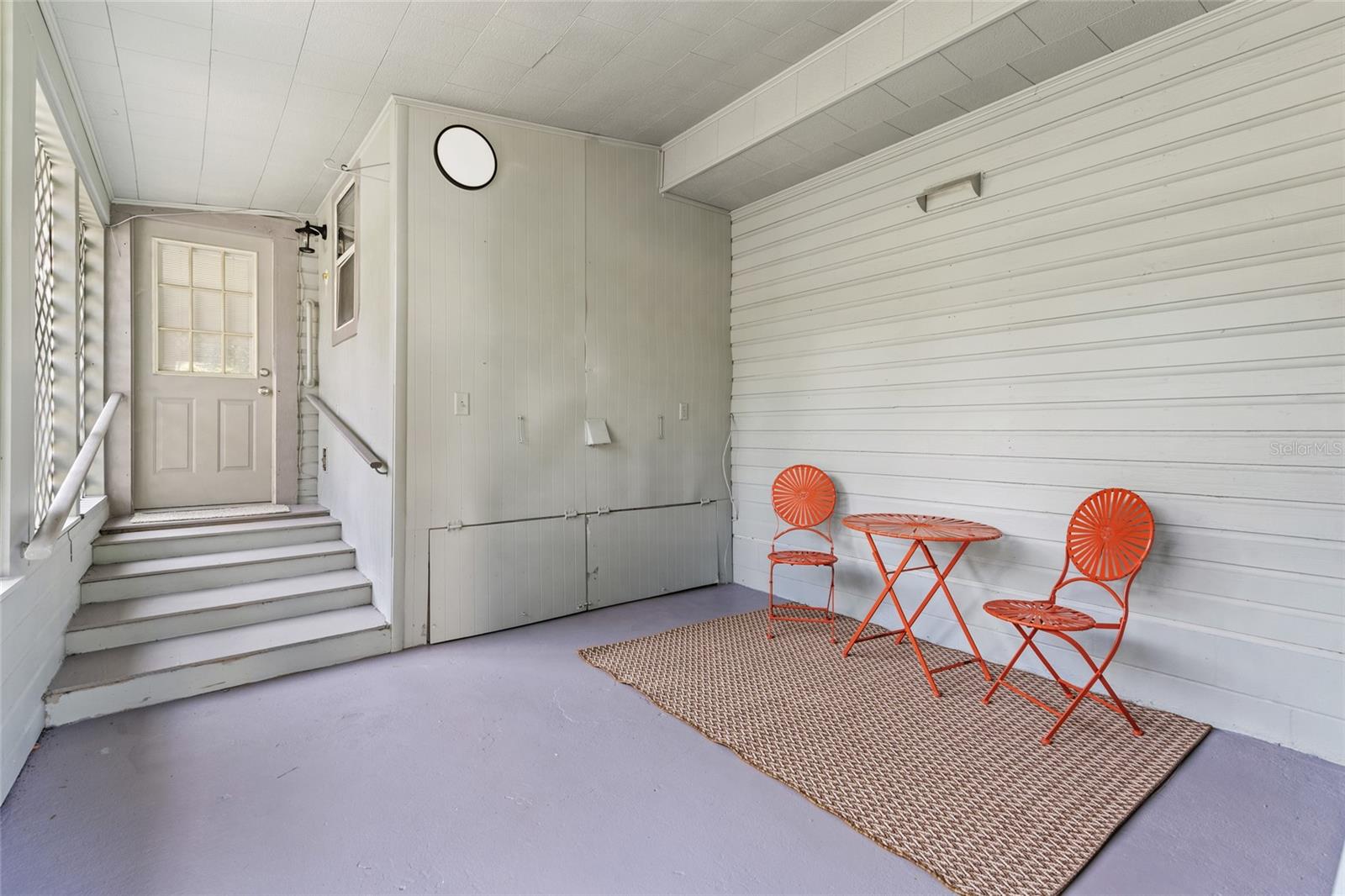 Image 26 of 47 For 17081 139th Avenue