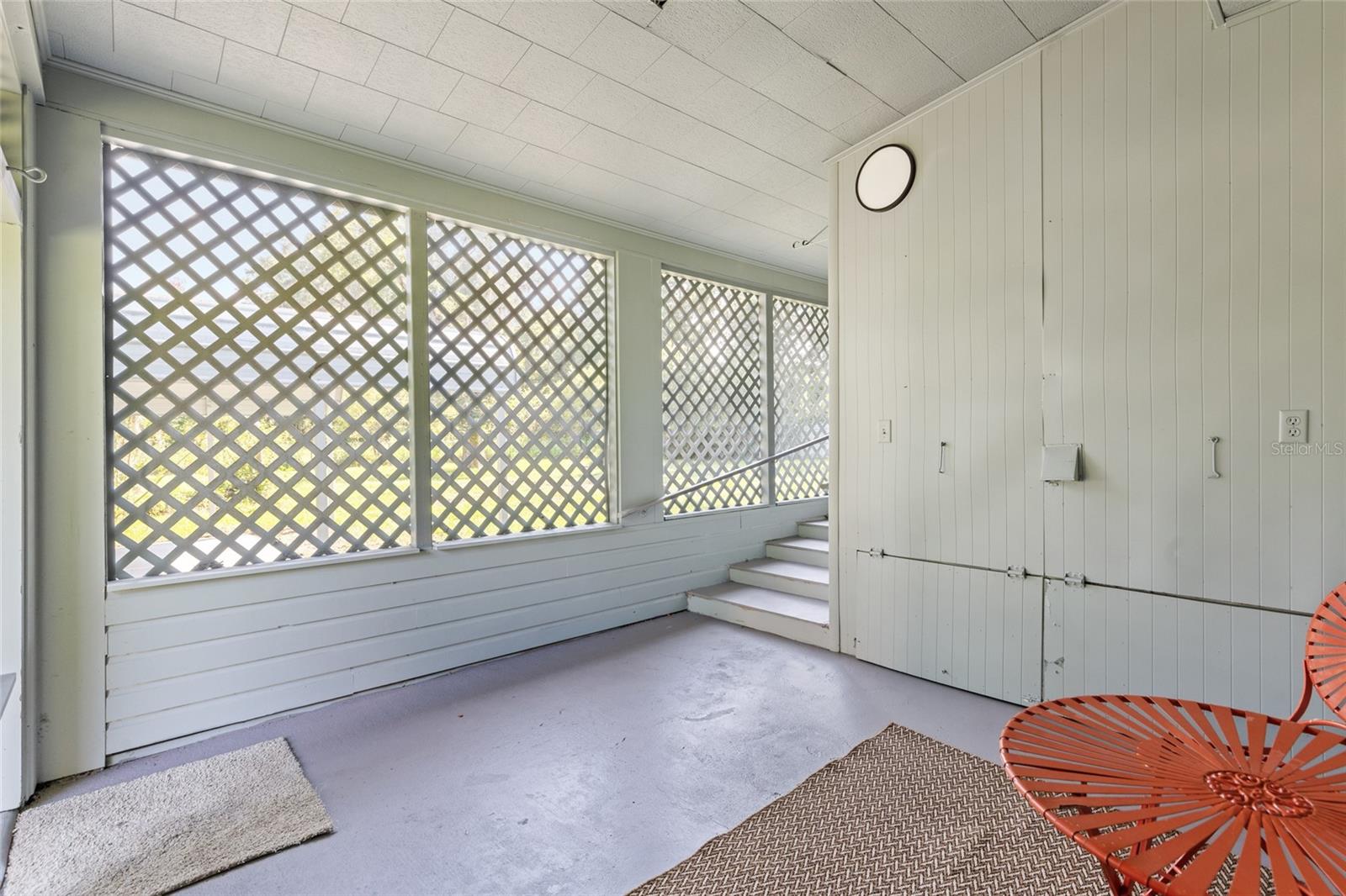 Image 27 of 47 For 17081 139th Avenue