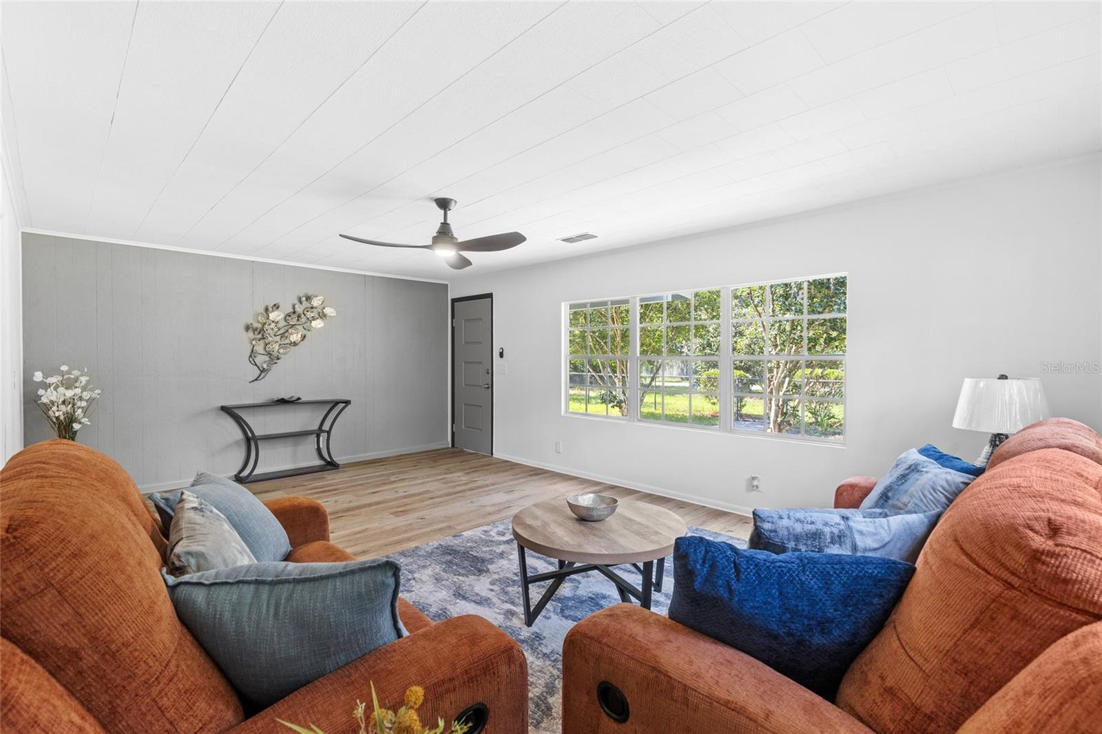 Image 3 of 47 For 17081 139th Avenue