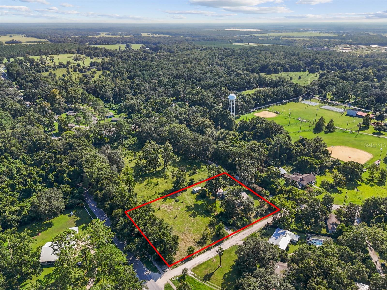 Image 36 of 47 For 17081 139th Avenue