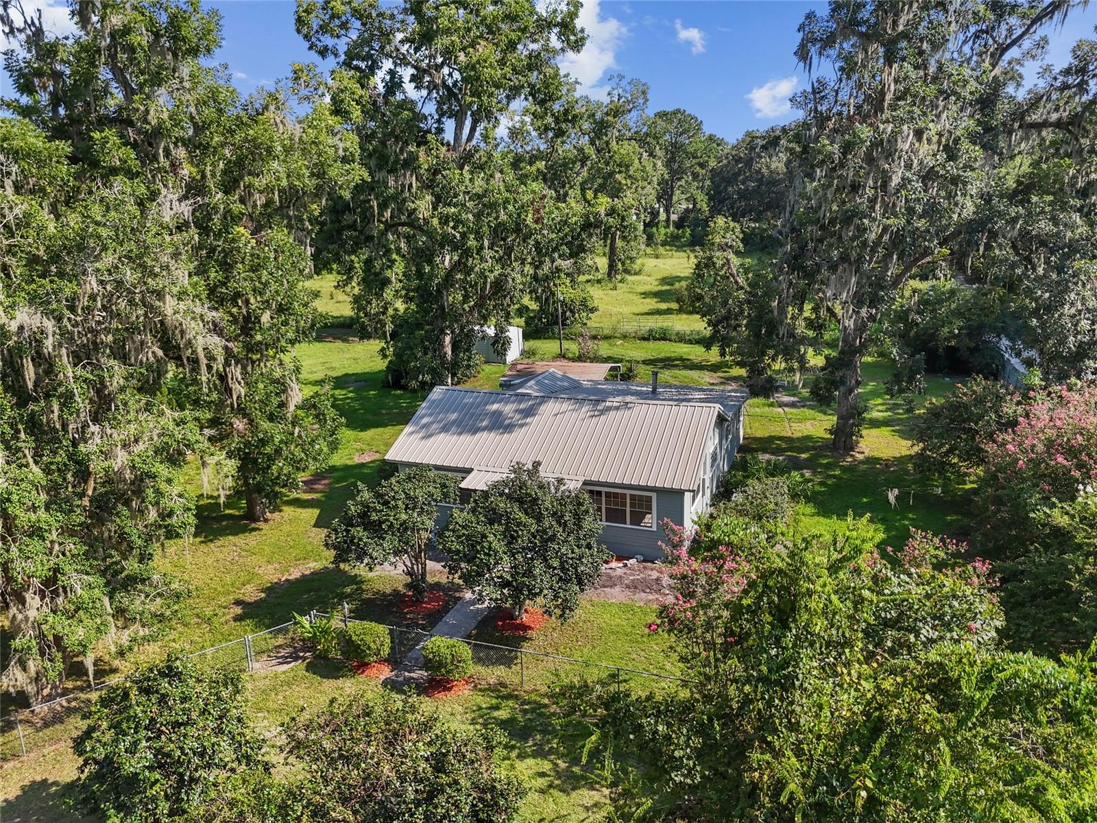 Image 41 of 47 For 17081 139th Avenue