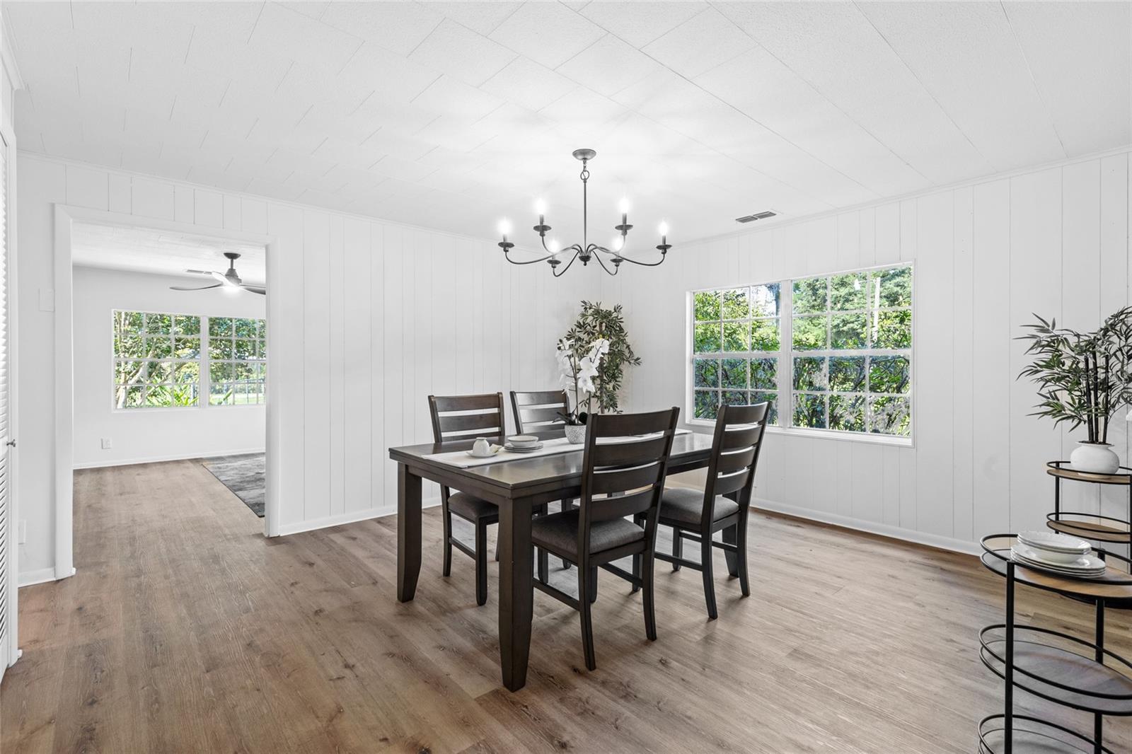 Image 7 of 47 For 17081 139th Avenue