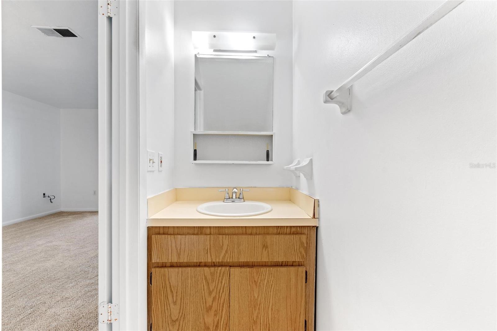 Image 26 of 28 For 2635 35th Place 506