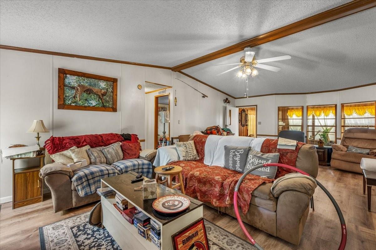 Image 4 of 44 For 6851 73rd Lane