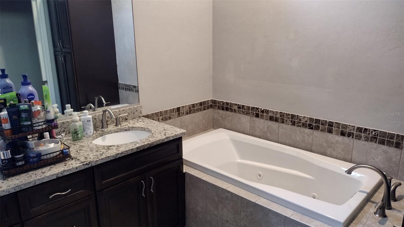 Image 11 of 33 For 7219 37th Road