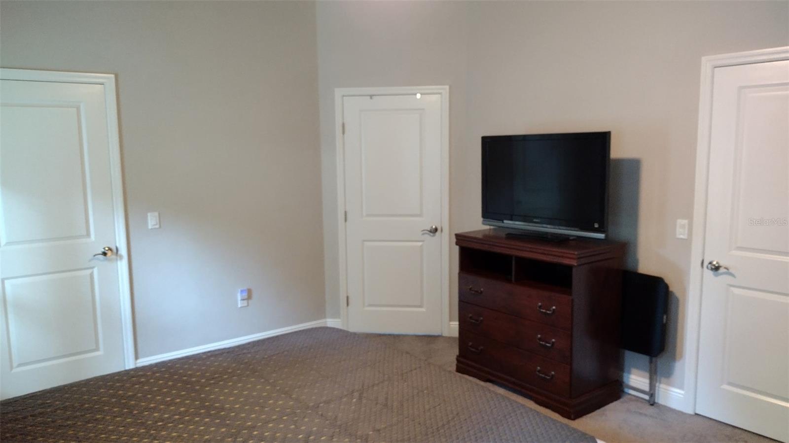 Image 12 of 33 For 7219 37th Road