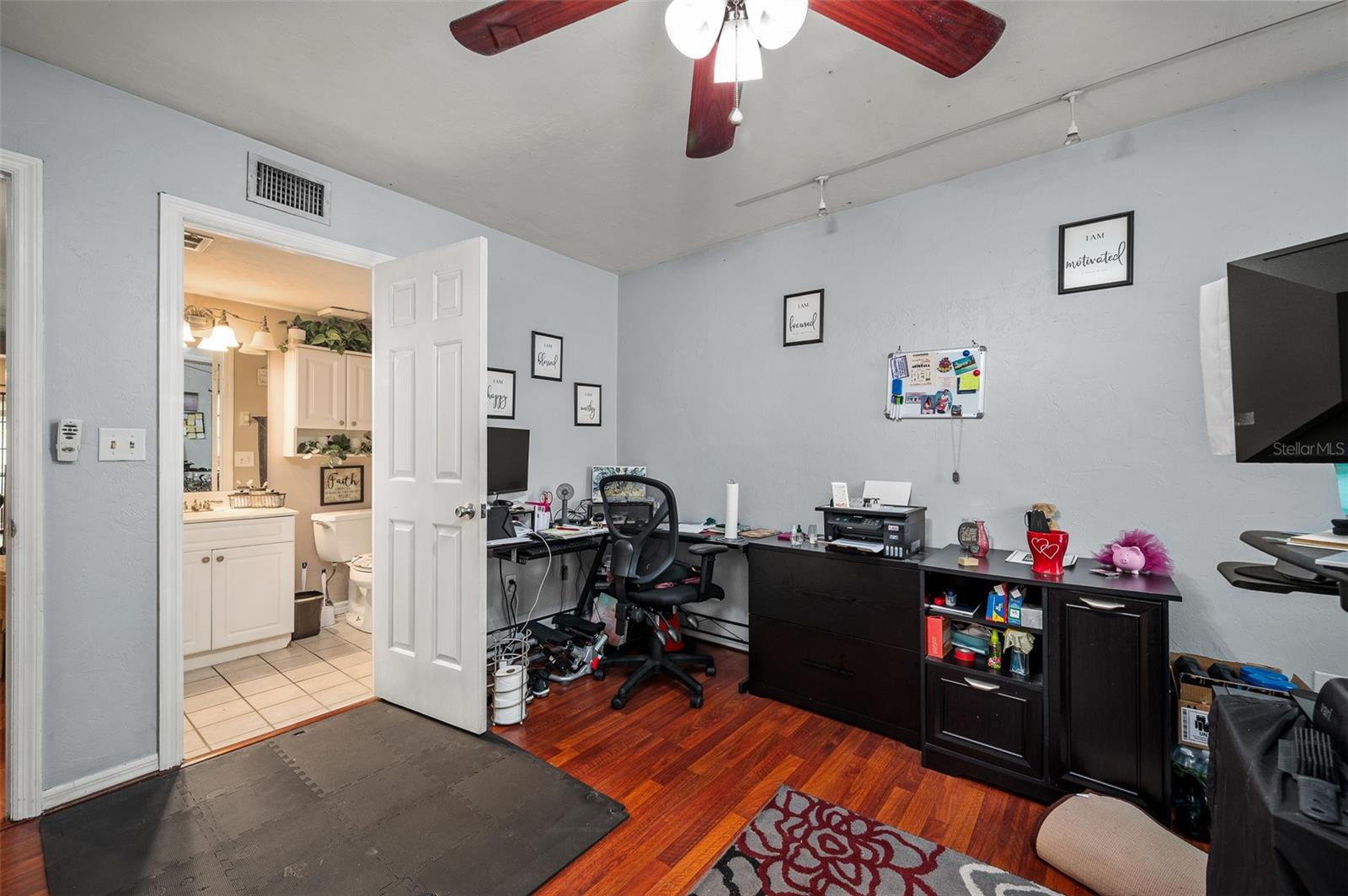 Image 14 of 37 For 921 57th Drive