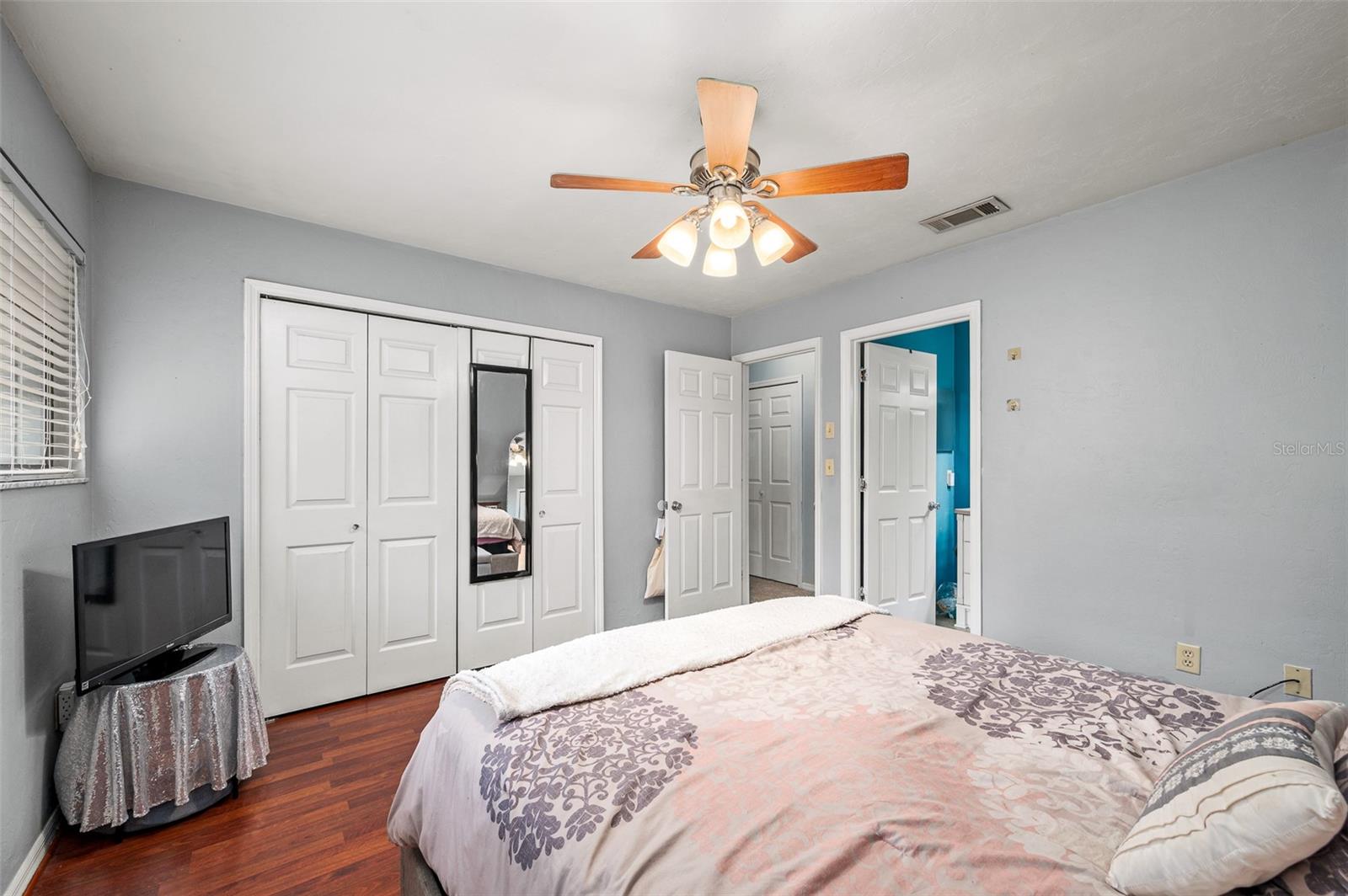Image 21 of 37 For 921 57th Drive