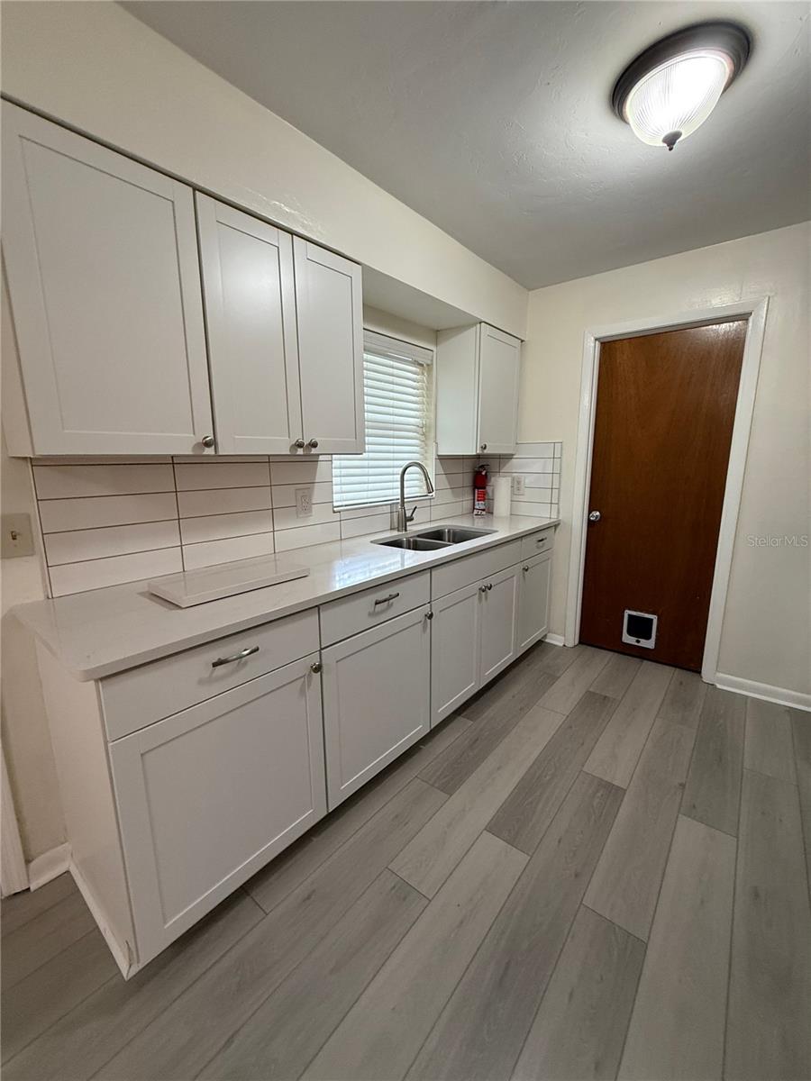 Image 12 of 40 For 15615 138th Drive