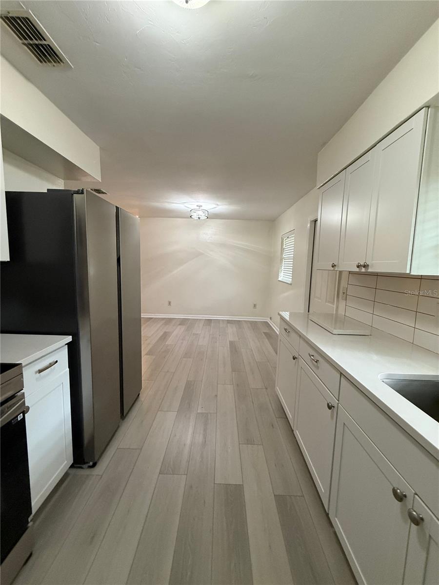 Image 17 of 40 For 15615 138th Drive