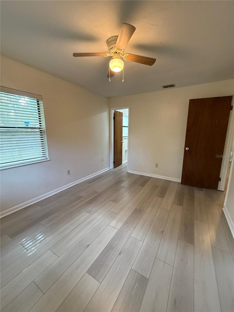 Image 20 of 40 For 15615 138th Drive