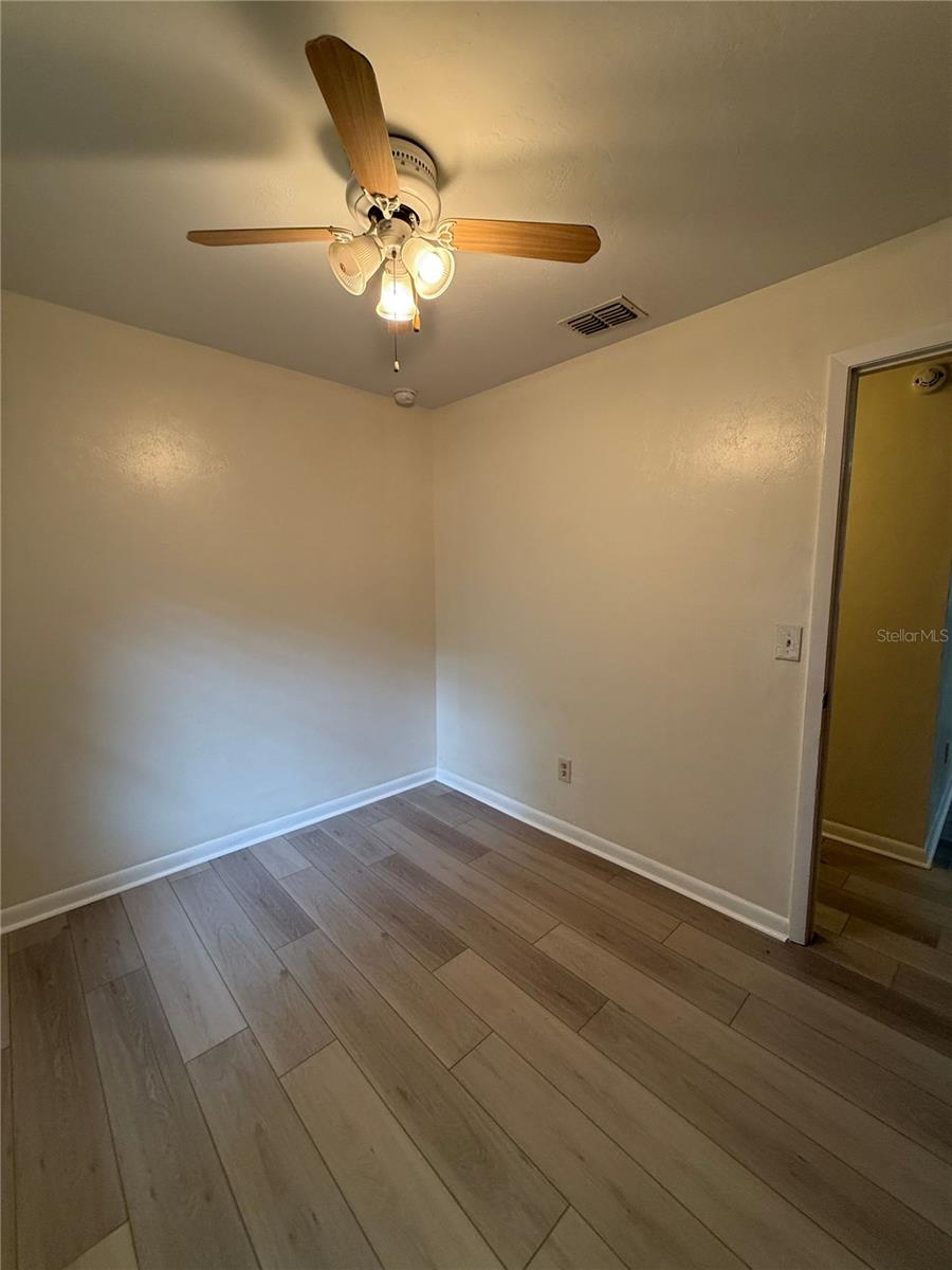 Image 29 of 40 For 15615 138th Drive