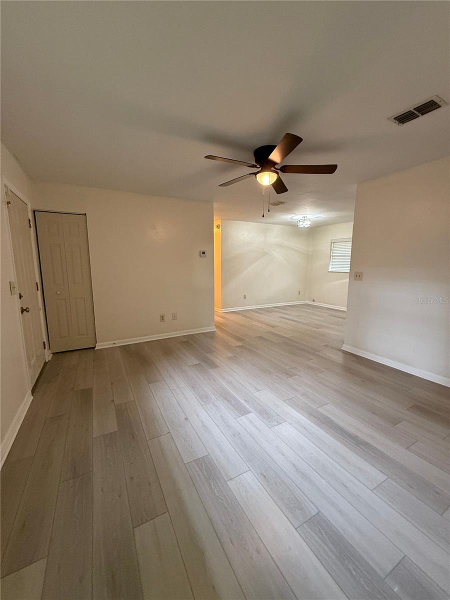 Image 6 of 40 For 15615 138th Drive