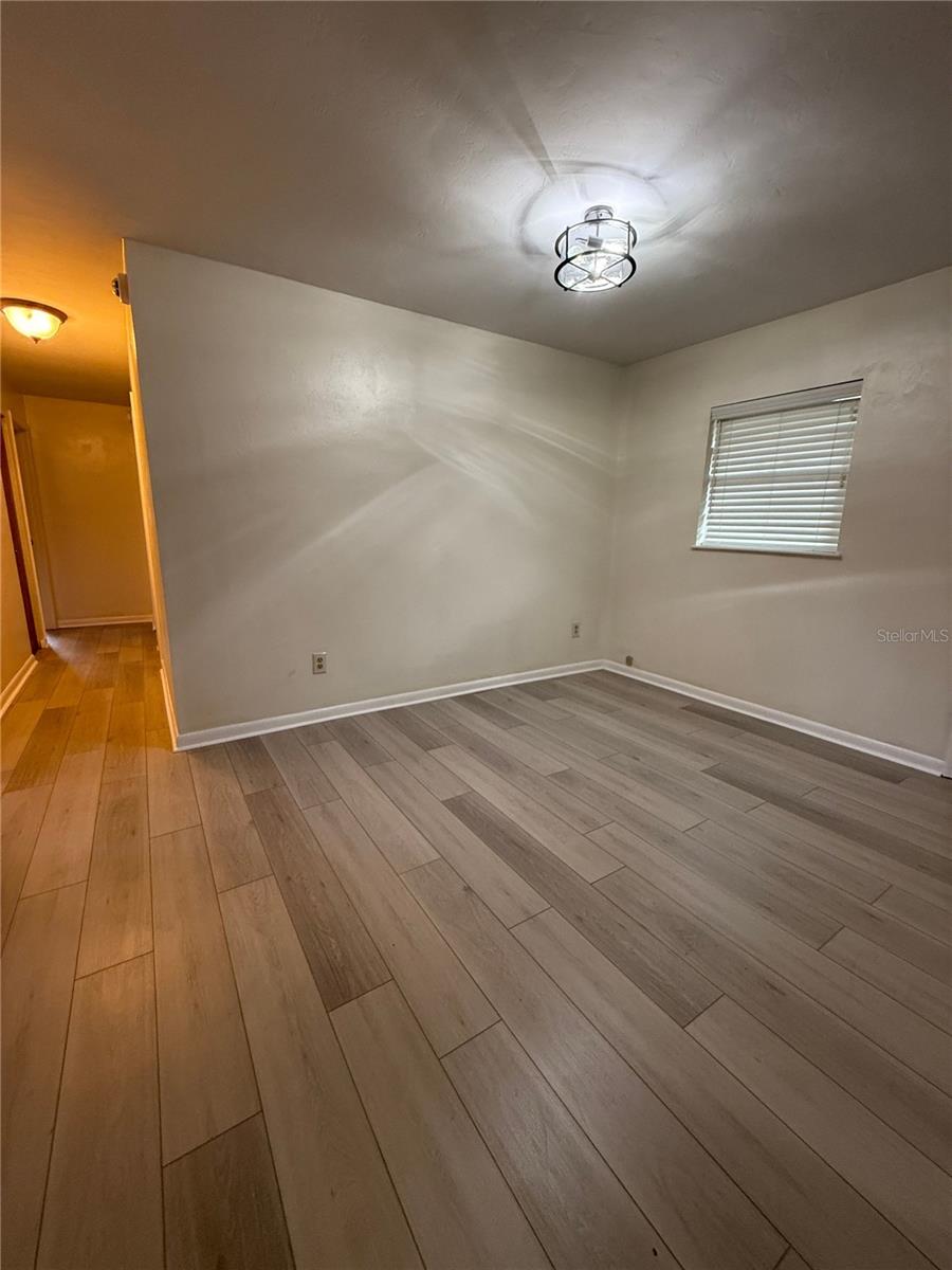 Image 9 of 40 For 15615 138th Drive