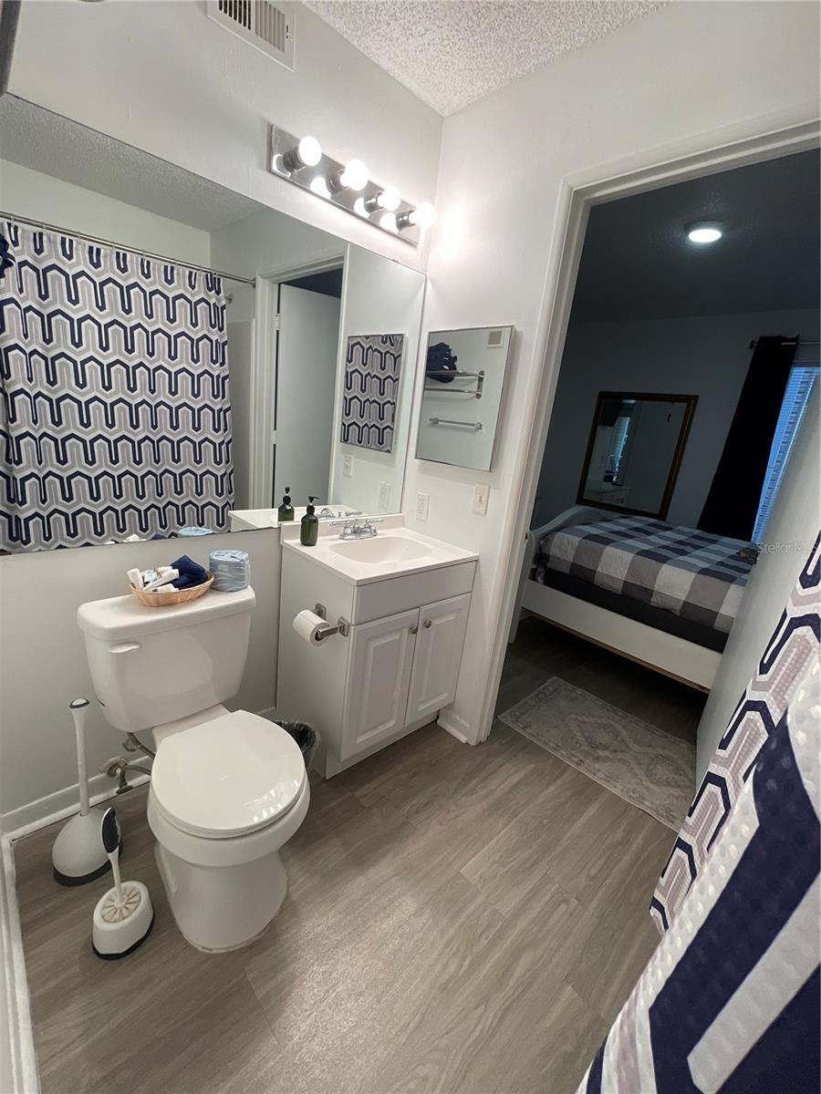 Image 10 of 20 For 3921 34th Street 1c