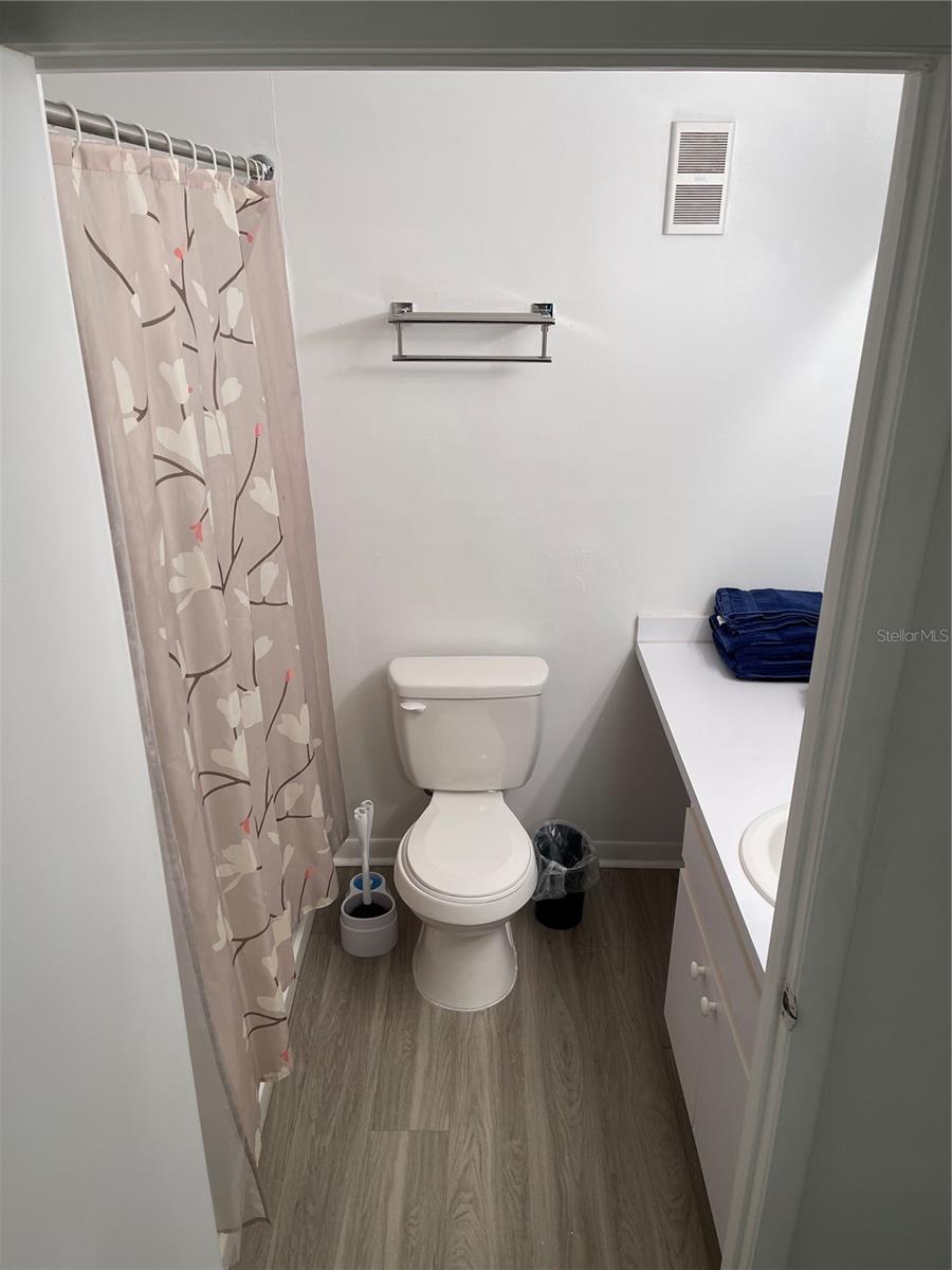 Image 12 of 20 For 3921 34th Street 1c