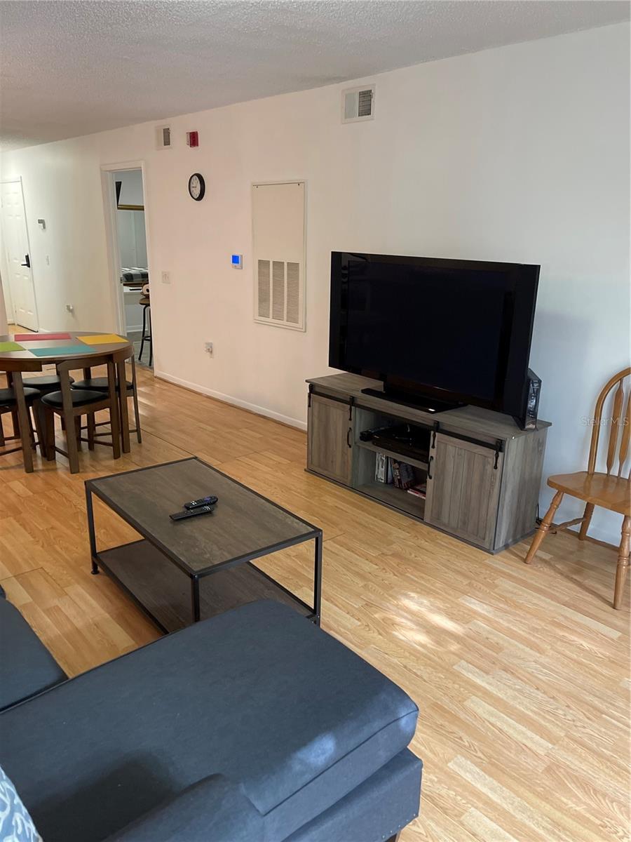 Image 4 of 20 For 3921 34th Street 1c