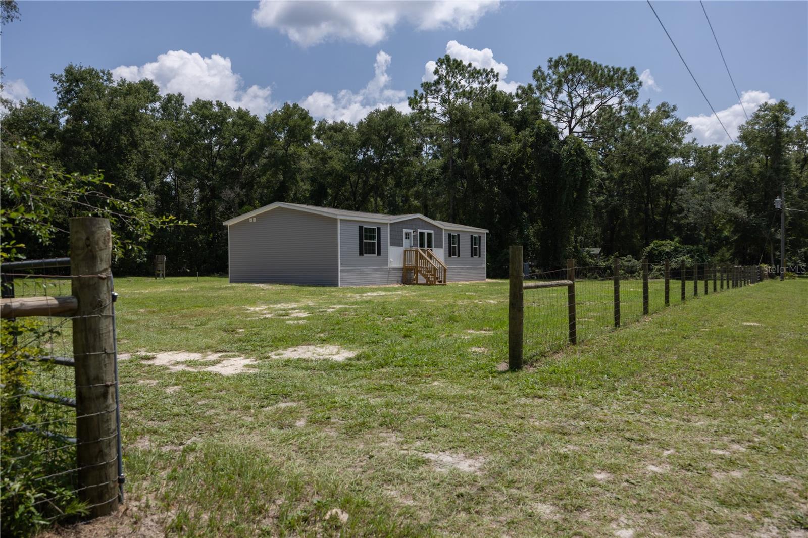 Image 10 of 35 For 549 Hawaii Terrace