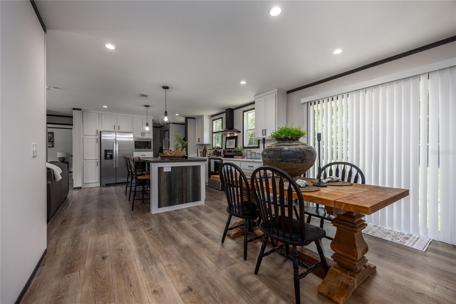 Image 15 of 35 For 549 Hawaii Terrace