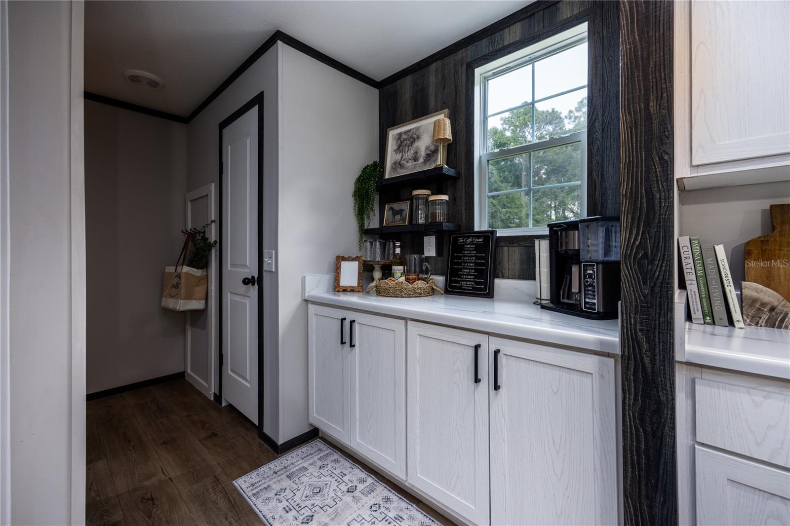 Image 18 of 35 For 549 Hawaii Terrace