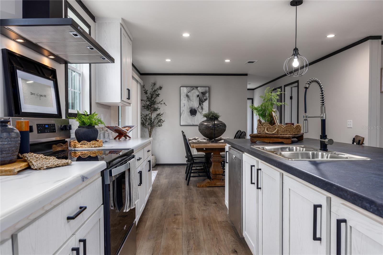 Image 19 of 35 For 549 Hawaii Terrace