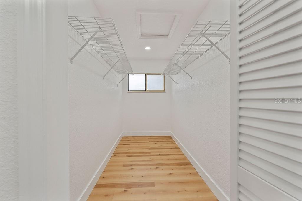 Image 29 of 36 For 3731 17th Lane