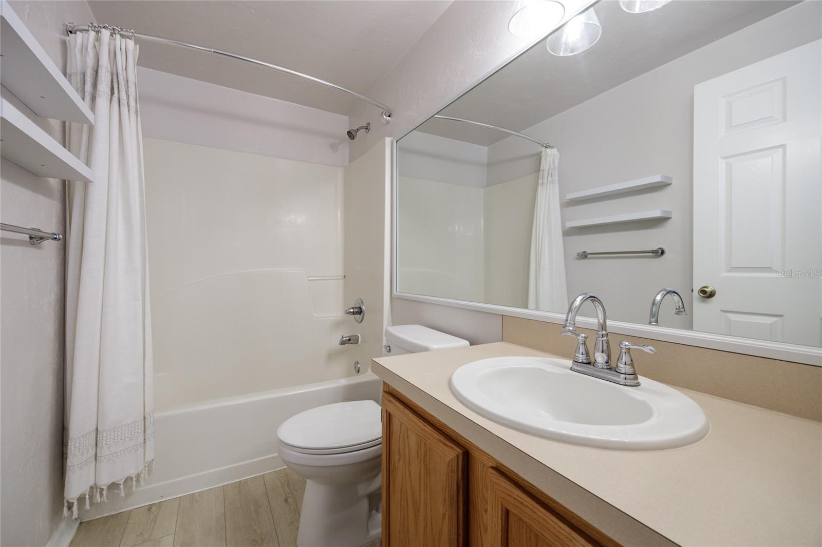 Image 25 of 38 For 4415 34th Street 705