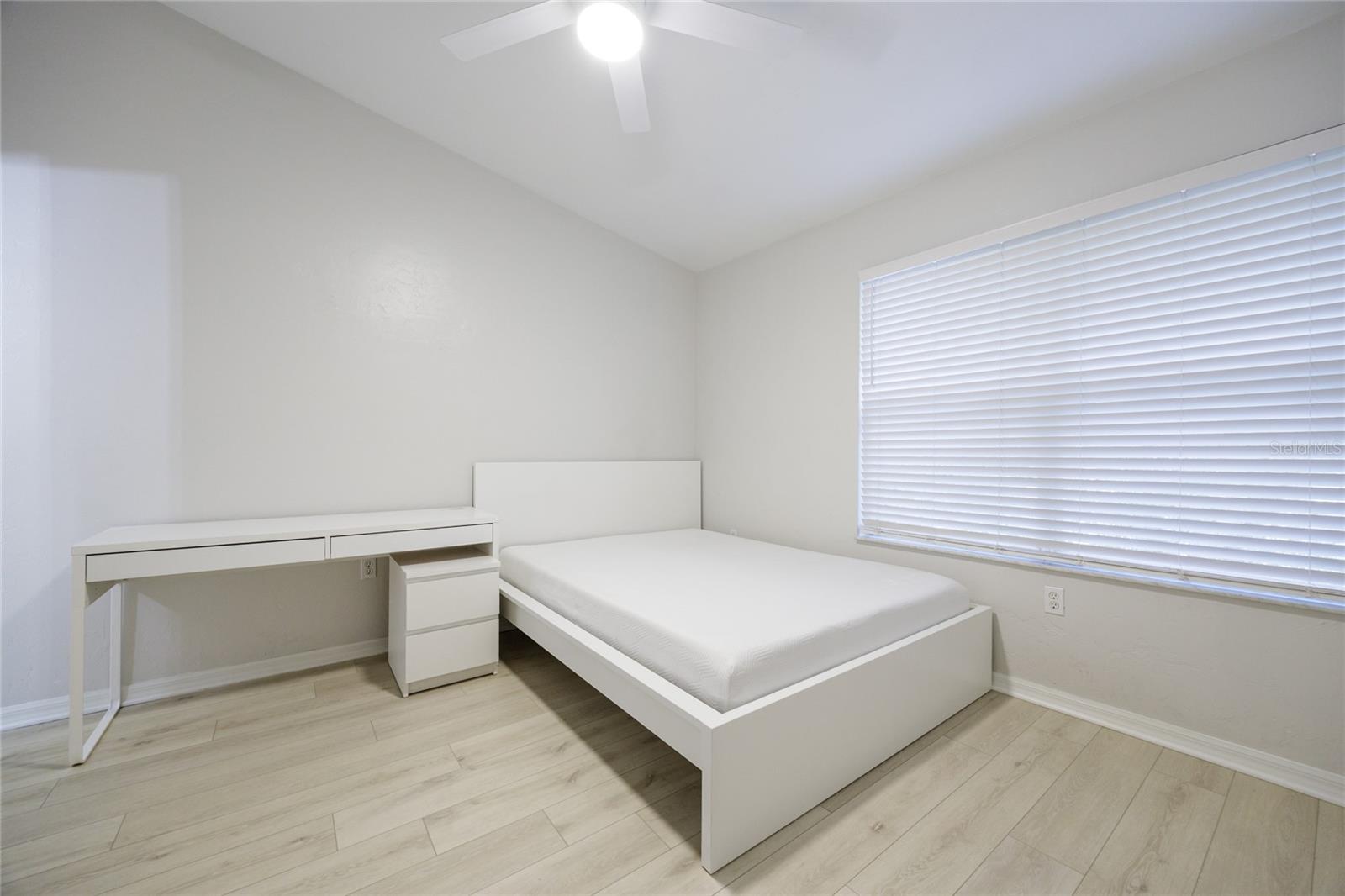 Image 27 of 38 For 4415 34th Street 705