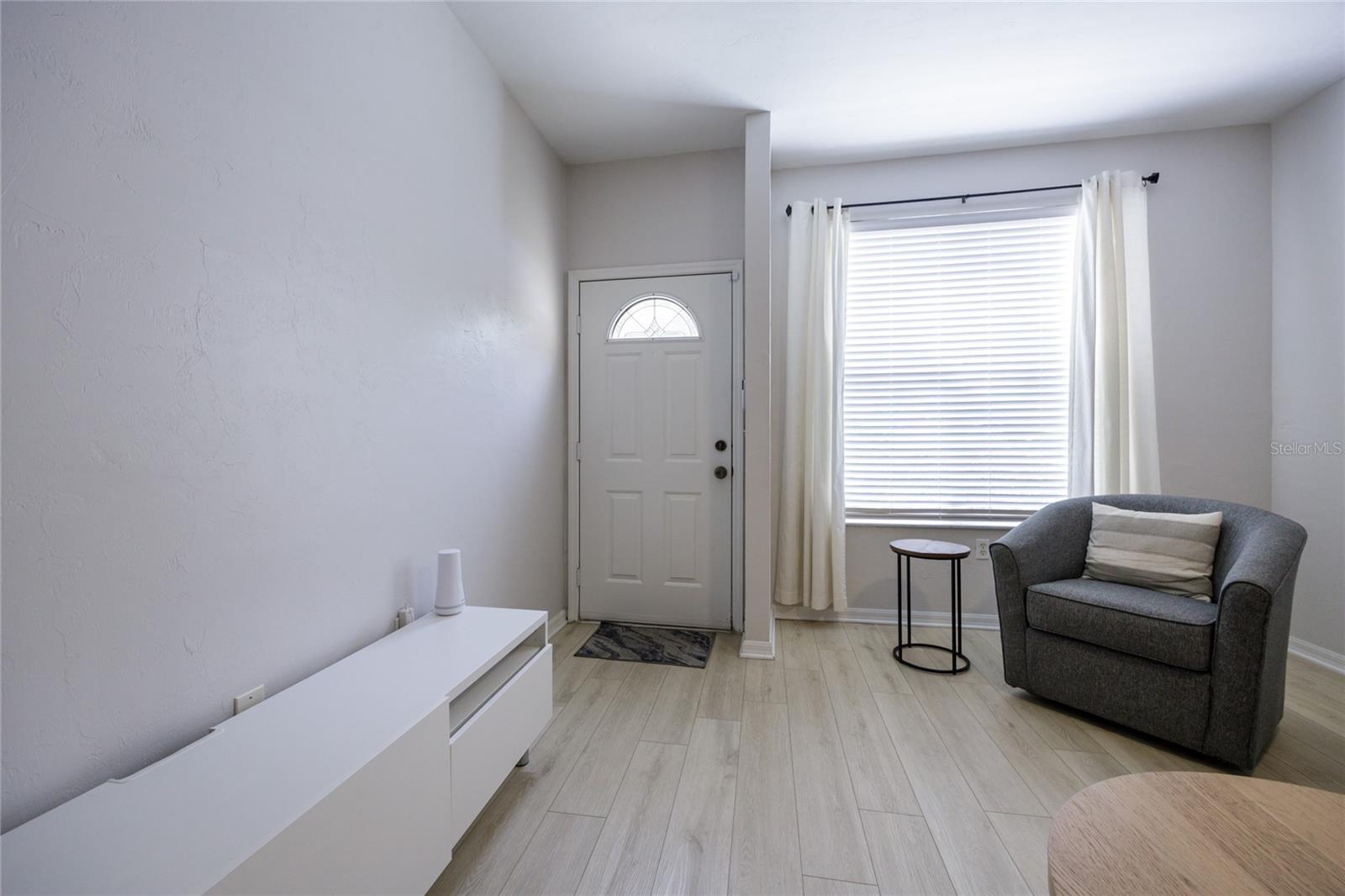Image 3 of 38 For 4415 34th Street 705