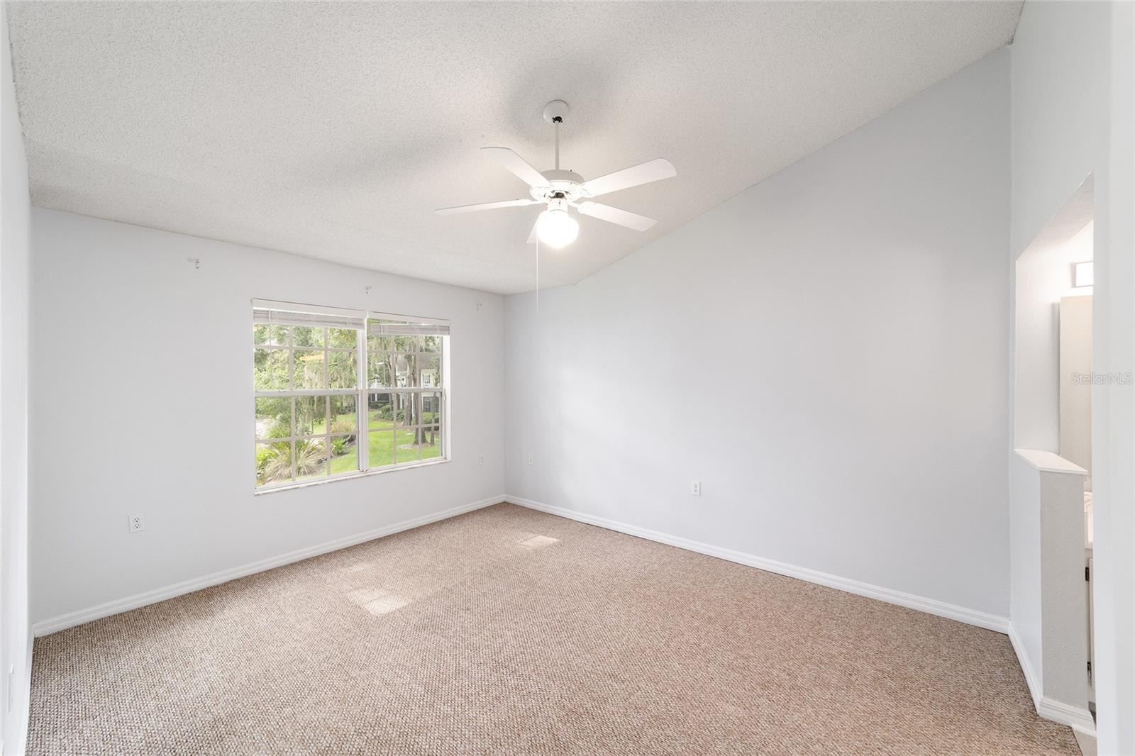 Image 15 of 37 For 10000 52nd Avenue 95