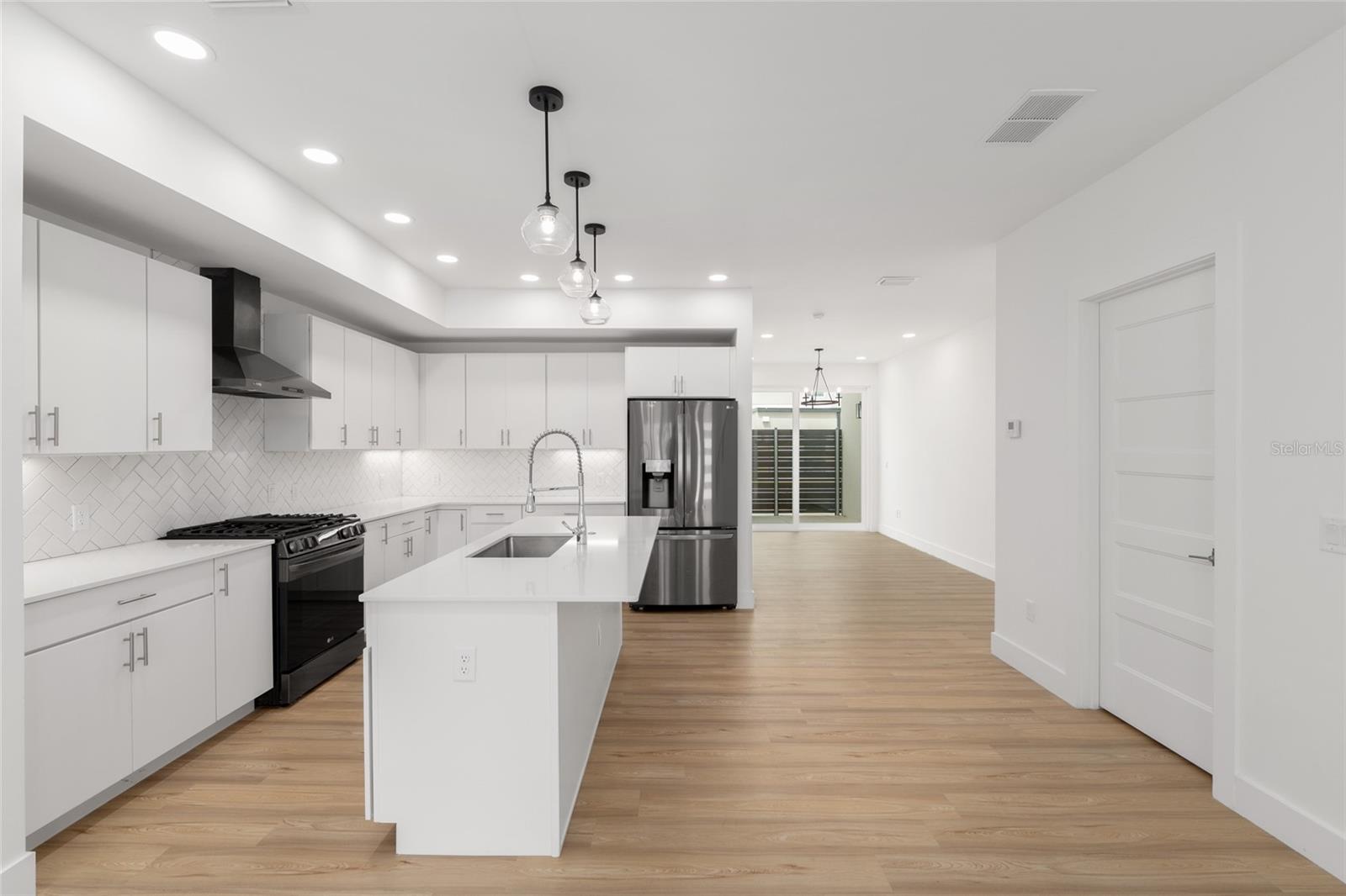 Image 12 of 71 For 3288 49th Terrace