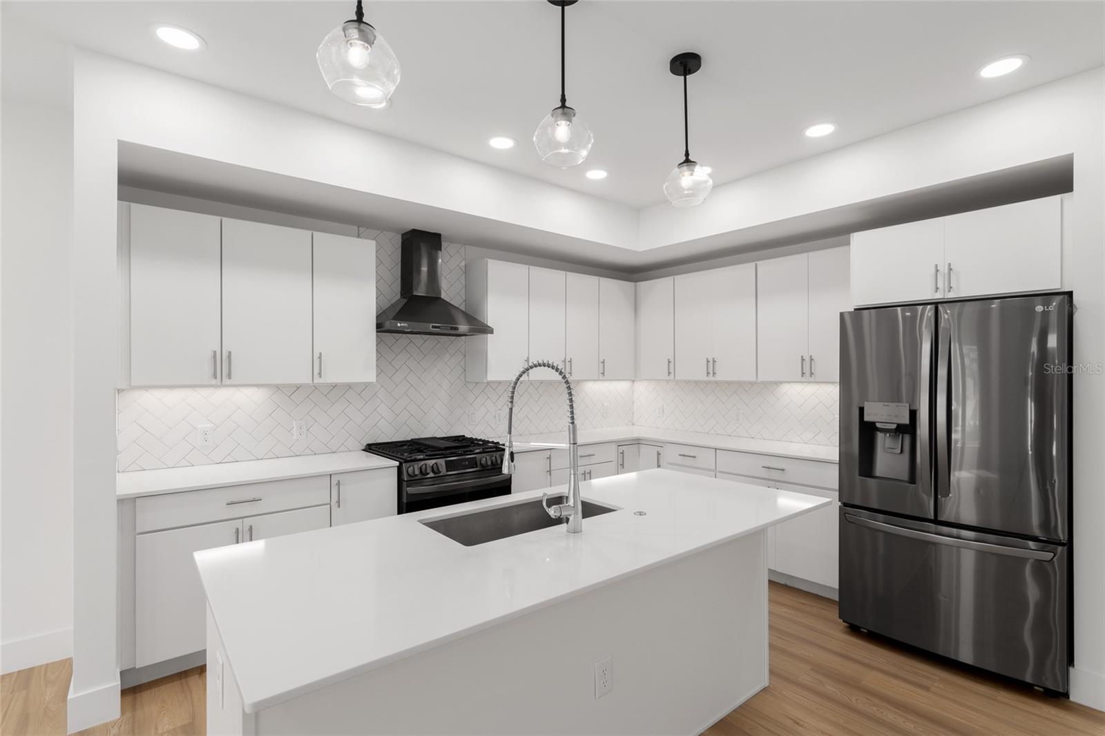Image 13 of 71 For 3288 49th Terrace