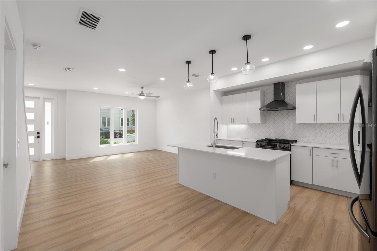 Image 14 of 71 For 3288 49th Terrace