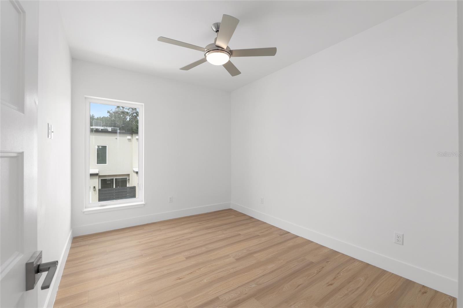 Image 42 of 71 For 3288 49th Terrace
